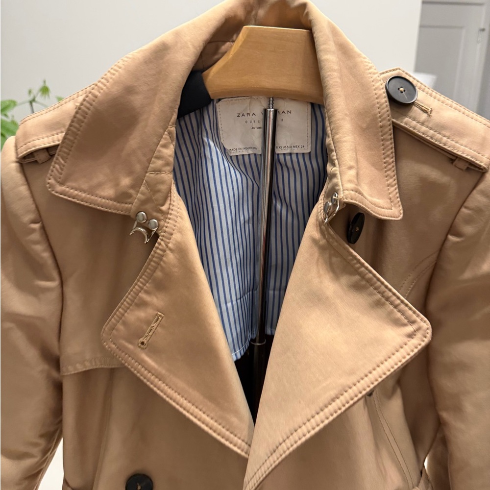 Zara Beige Double-Breasted Trench Coat - Picture 4 of 14